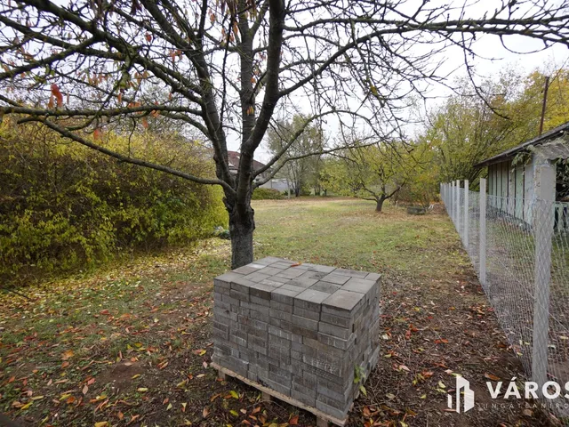 Eladó telek Budapest XVI. kerület 963 nm
