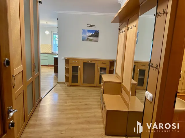 Kiadó lakás Debrecen, Nagyerdő 92 nm