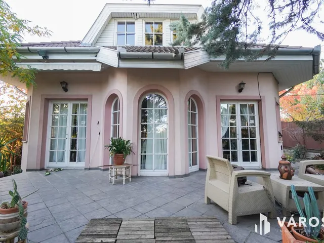 Eladó ház Érd 220 nm