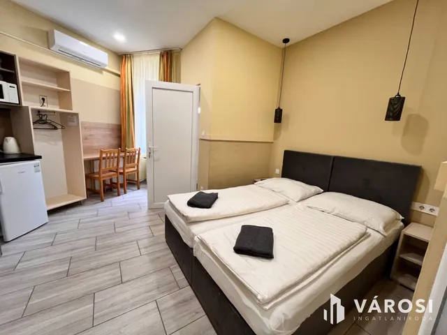 Eladó kereskedelmi és ipari ingatlan Debrecen, Belváros 54 nm