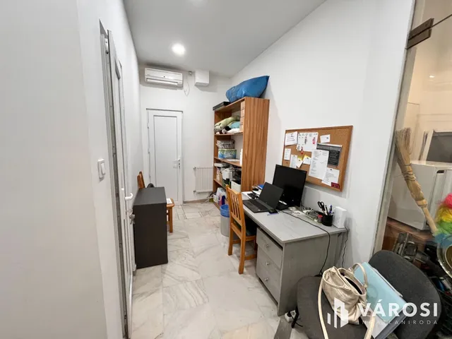 Eladó kereskedelmi és ipari ingatlan Debrecen, Belváros 54 nm