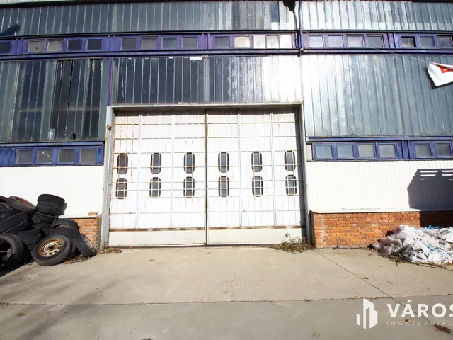 Kiadó kereskedelmi és ipari ingatlan Hódmezővásárhely 450 nm