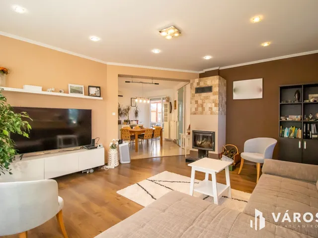 Eladó ház Székesfehérvár, Feketehegy 168 nm