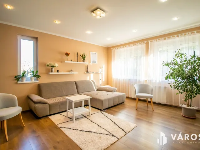 Eladó ház Székesfehérvár, Feketehegy 168 nm