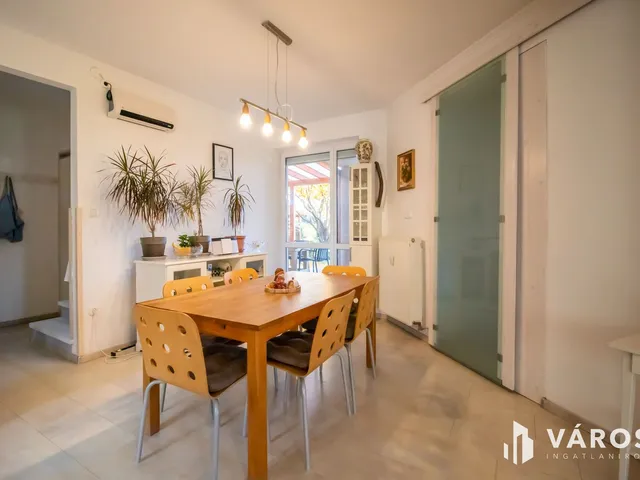 Eladó ház Székesfehérvár, Feketehegy 168 nm