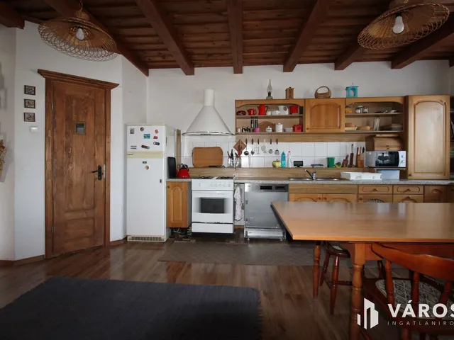 Eladó ház Herend 246 nm