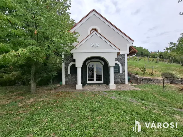 Eladó üdülő és hétvégi ház Badacsonytomaj 90 nm