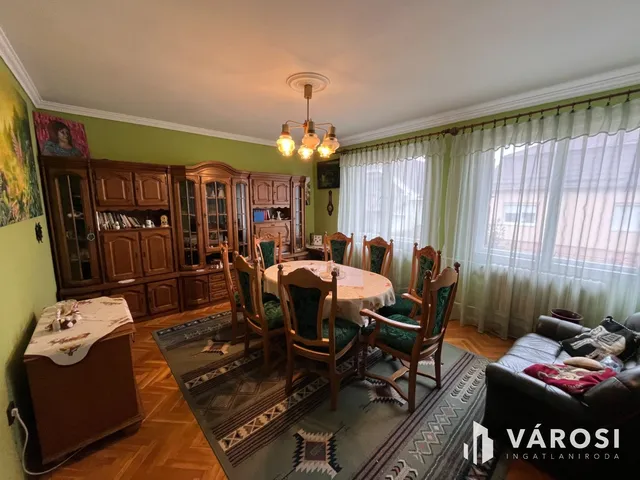 Eladó ház Debrecen, Falóger 120 nm