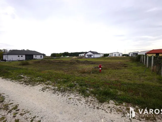 Eladó telek Kajászó 800 nm