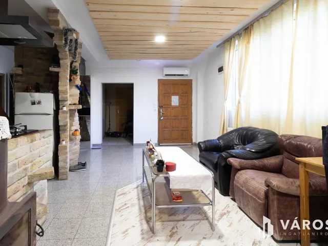 Eladó ház Simontornya 250 nm