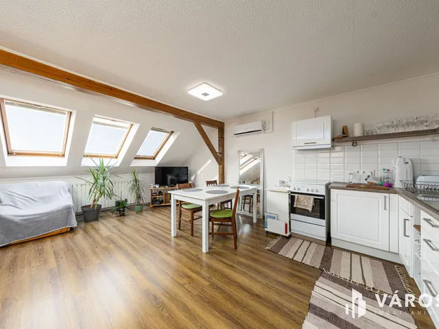 Eladó lakás Szeged, Felsőváros 75 nm