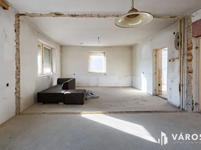 Eladó ház Kartal 188 nm