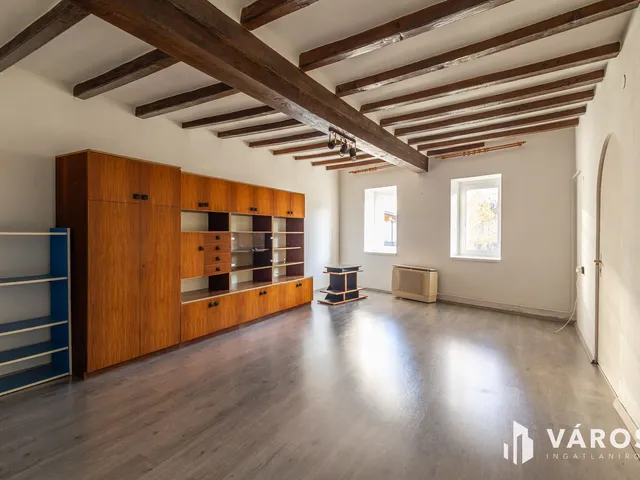 Kiadó ház Makó 126 nm