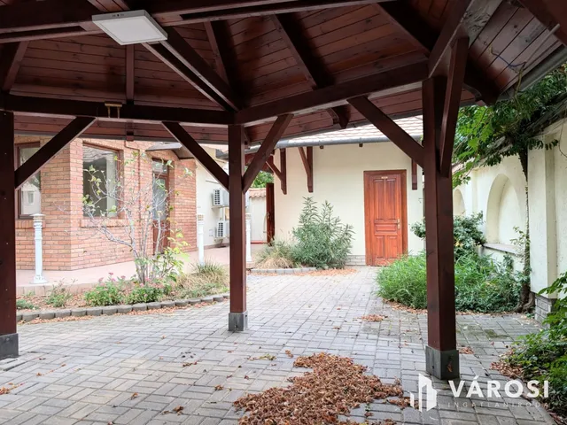 Eladó üdülő és hétvégi ház Gyula 260 nm