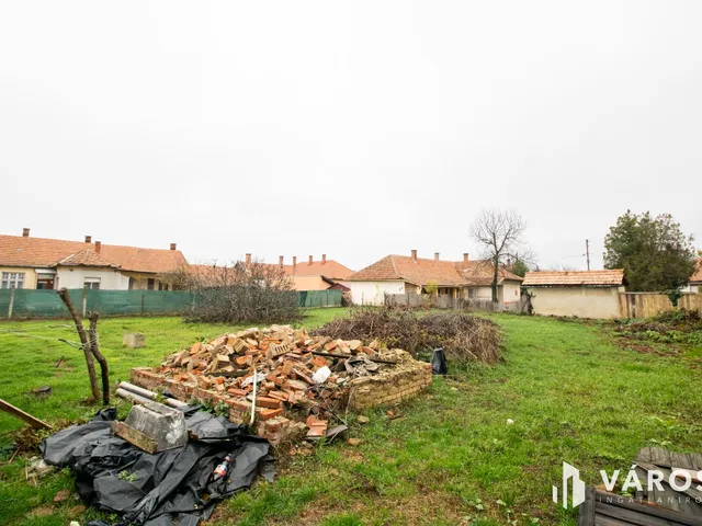 Eladó telek Békés 681 nm