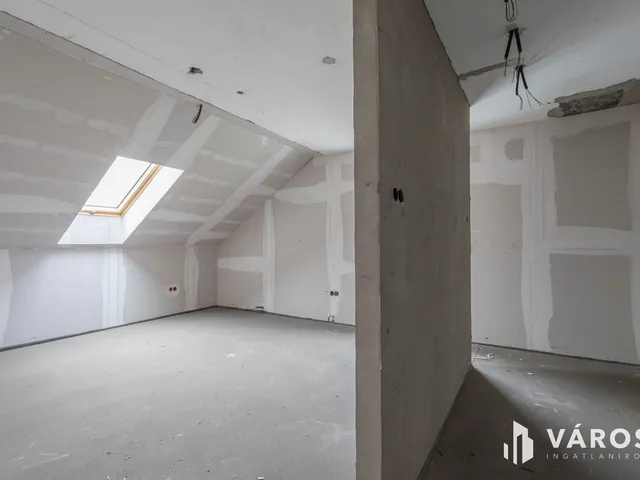 Eladó ház Sándorfalva 230 nm