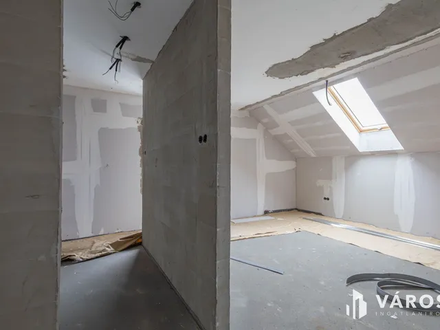 Eladó ház Sándorfalva 230 nm