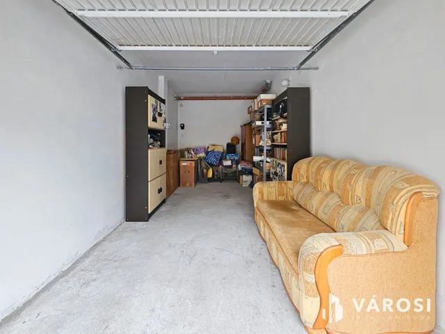 Eladó garázs Szeged, Felsőváros 19 nm
