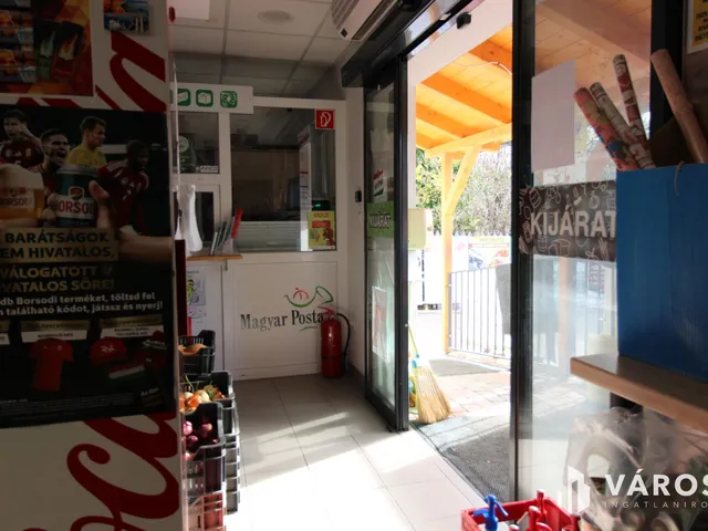 Eladó kereskedelmi és ipari ingatlan Balatonakarattya 180 nm