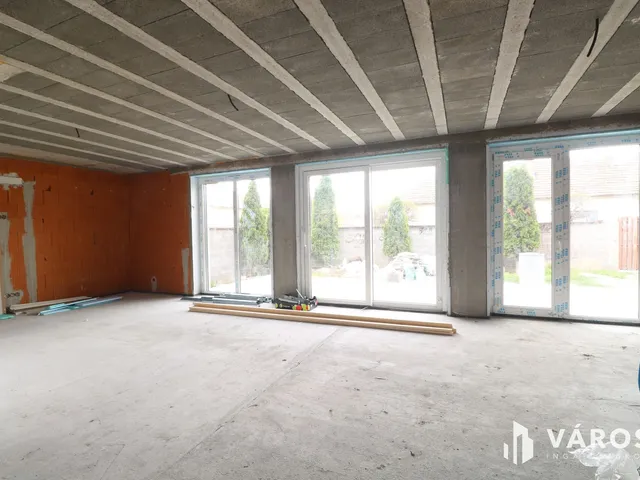 Eladó ház Szeged, Szőreg 151 nm