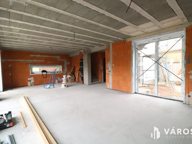 Eladó ház Szeged, Szőreg 151 nm