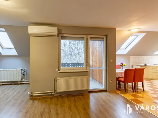 Kiadó lakás Üröm 128 nm