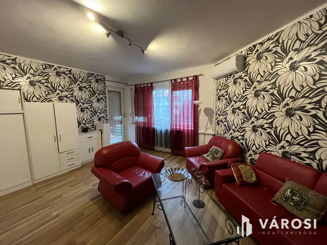 Eladó lakás Debrecen, Belváros 102 nm