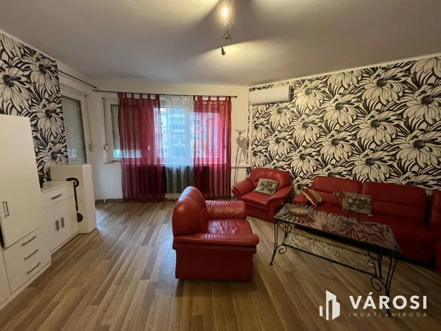 Eladó lakás Debrecen, Belváros 102 nm