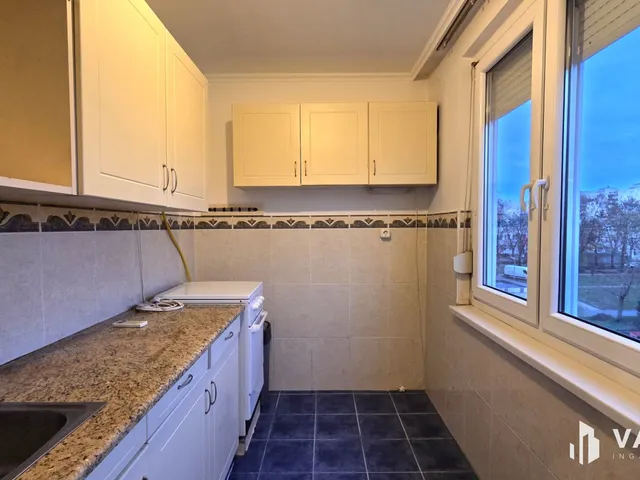 Eladó lakás Debrecen, Vénkert 71 nm