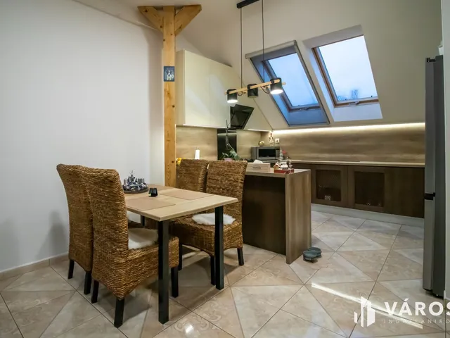 Eladó lakás Székesfehérvár, Öreghegy 71 nm