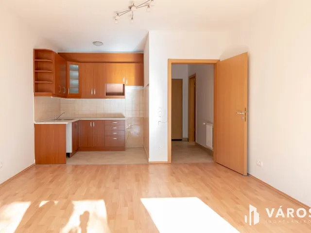 Eladó kereskedelmi és ipari ingatlan Budapest XX. kerület, Pesterzsébet 37 nm