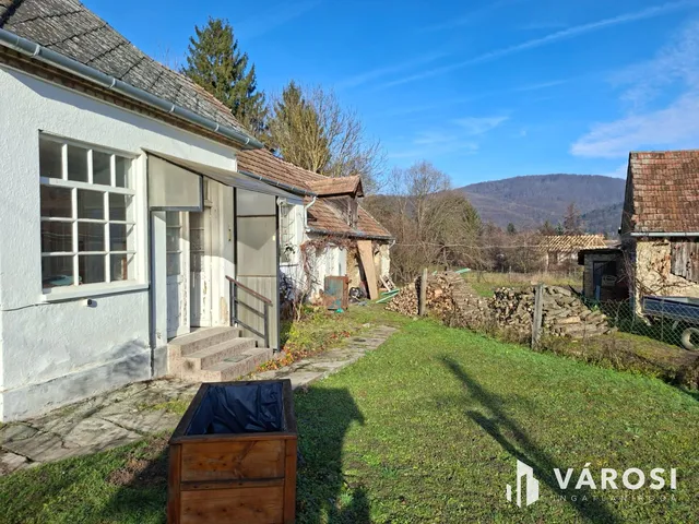 Eladó ház Bakonybél 1794 nm