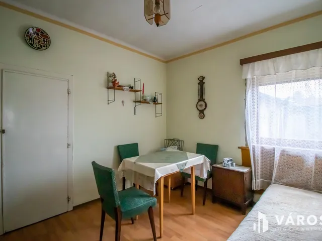 Eladó ház Székesfehérvár, Íróutcák 44 nm