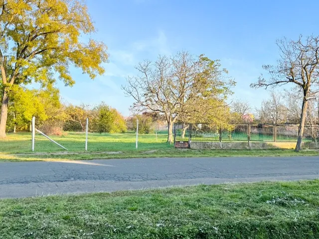 Eladó telek Orosháza 3027 nm