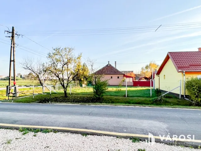 Eladó telek Orosháza 3027 nm