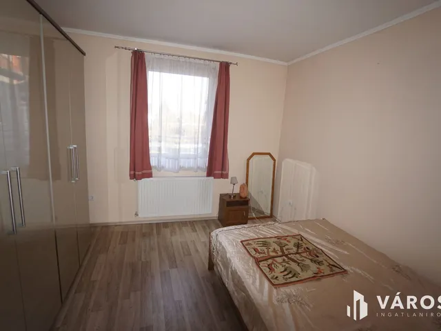 Kiadó lakás Győr, Révfalu 38 nm