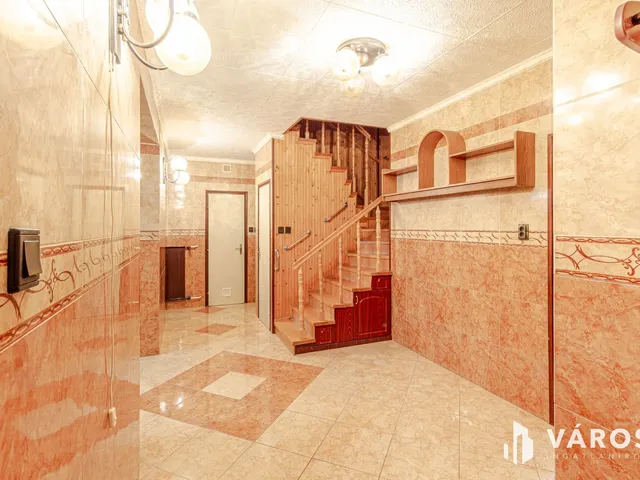 Eladó lakás Szeged, Móraváros 136 nm