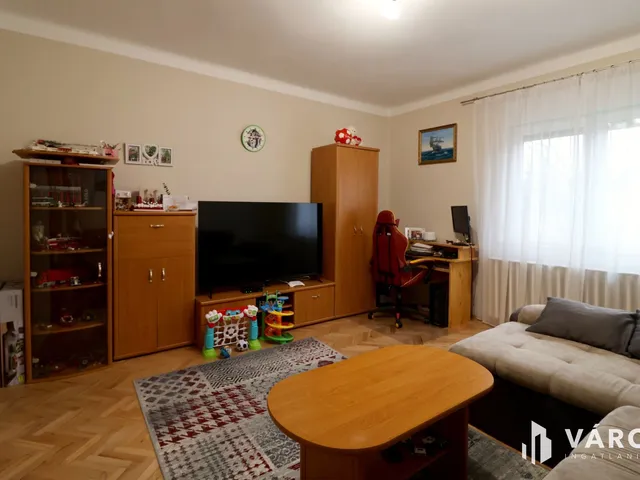 Eladó ház Hódmezővásárhely 93 nm