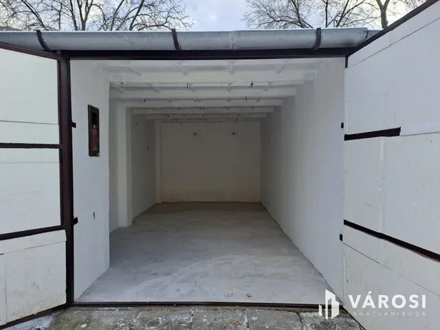 Eladó garázs Debrecen, Dobozi lakótelep 18 nm