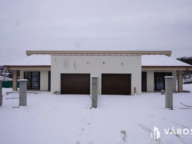 Eladó ház Tinnye 100 nm