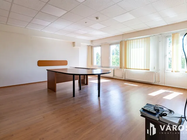 Eladó kereskedelmi és ipari ingatlan Budapest XIV. kerület, Zugló 483 nm