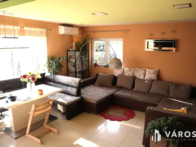 Eladó ház Siófok, Szabadifürdő 115 nm