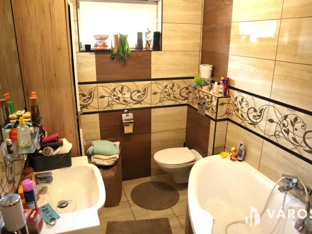 Eladó ház Siófok, Szabadifürdő 115 nm