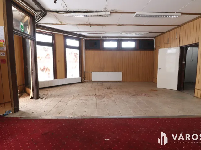 Eladó kereskedelmi és ipari ingatlan Szeged 80 nm