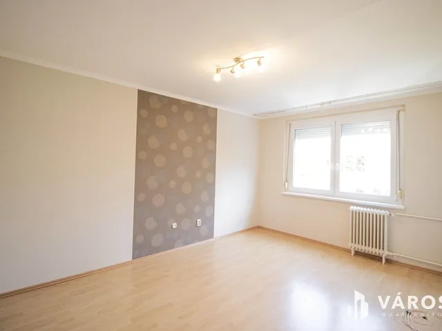 Kiadó lakás Győr, Adyváros 47 nm