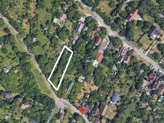 Eladó telek Budapest III. kerület 593 nm