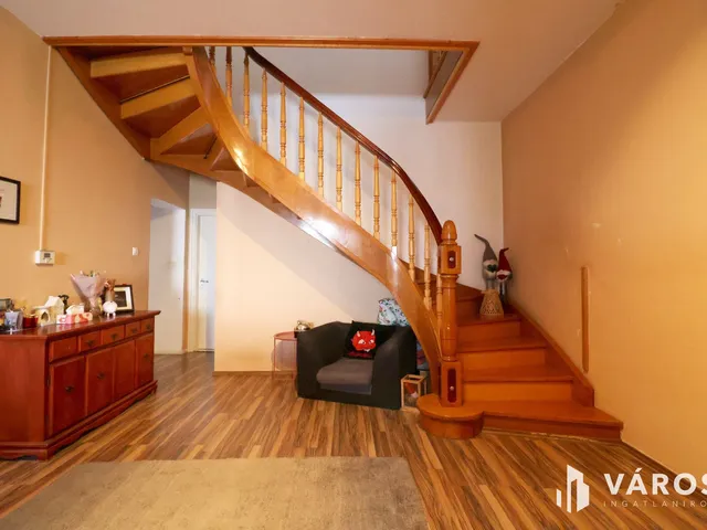 Eladó ház Orosháza 198 nm