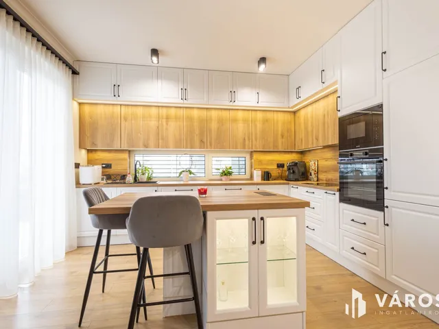 Eladó ház Szeged 170 nm