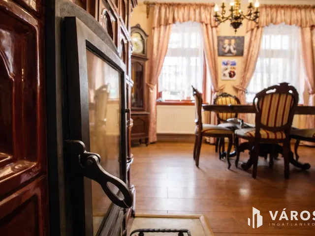 Eladó ház Békéscsaba, Belváros 195 nm