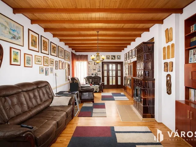 Eladó ház Békéscsaba, Belváros 195 nm